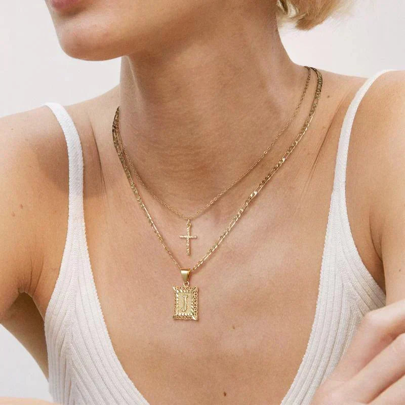 Cross Initial Nyaklánc Készlet | Arany